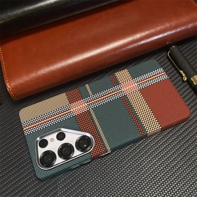 Carbon Fiber Texture MagSafe Case