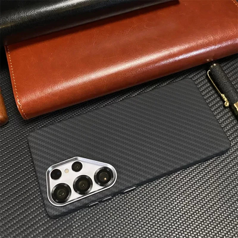 Carbon Fiber Texture MagSafe Case